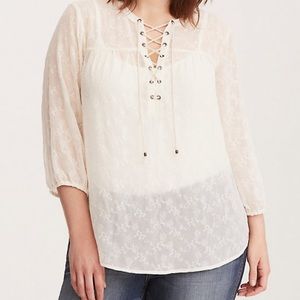 TORRID. Lace top. Size 1 embroidered beige color